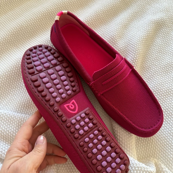 Worn a few times. Excellent condition. - Picture 4 of 5